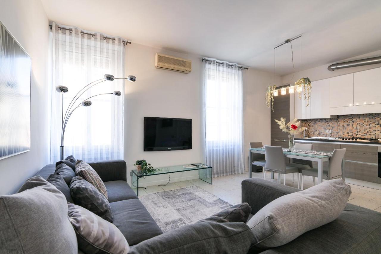Ferienwohnung Primopiano - Battaglia A Mailand Exterior foto